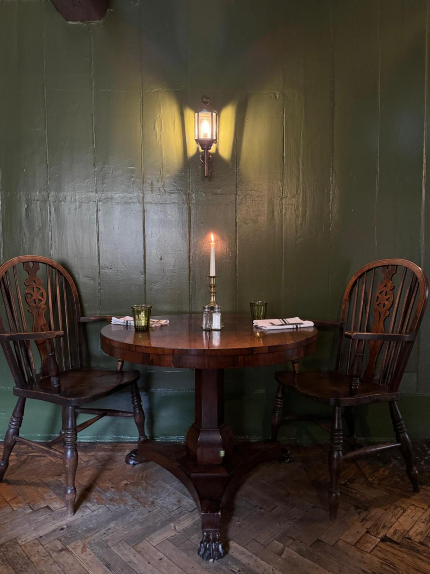 Neeld Arms Hotel Grittleton Eksteriør billede